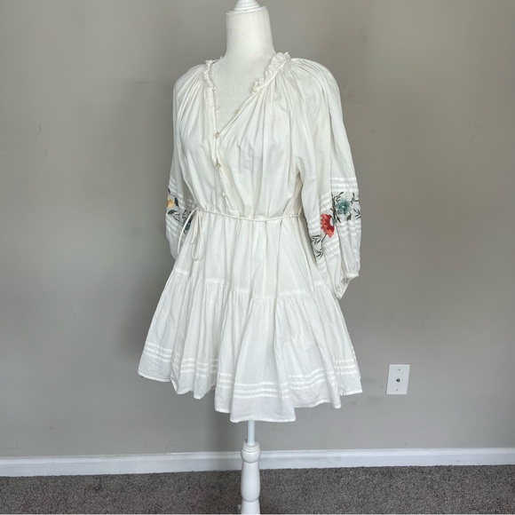 CLEOBELLA JADA TIERED MINI DRESS FLORAL EMBROIDERY WITH SLEEVES SIZE MEDIUM - Picture 11 of 16